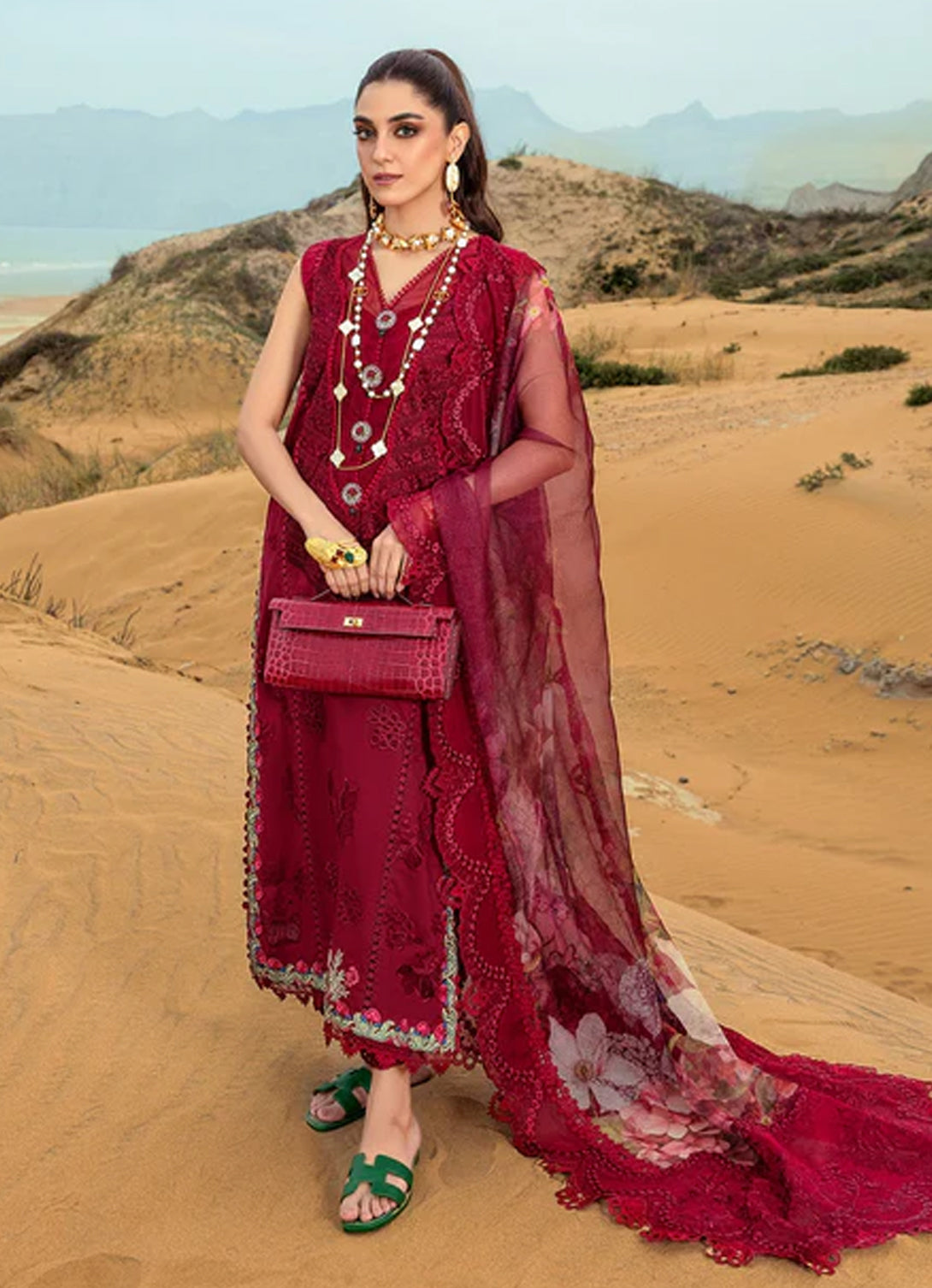 Saira Shakira - Lillie de Jong - Cherry
