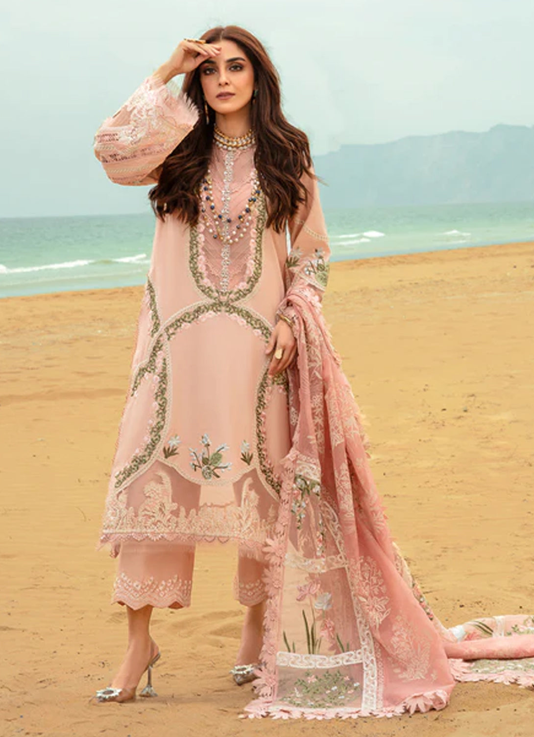 Saira Shakira - Winds of Eden - Rose