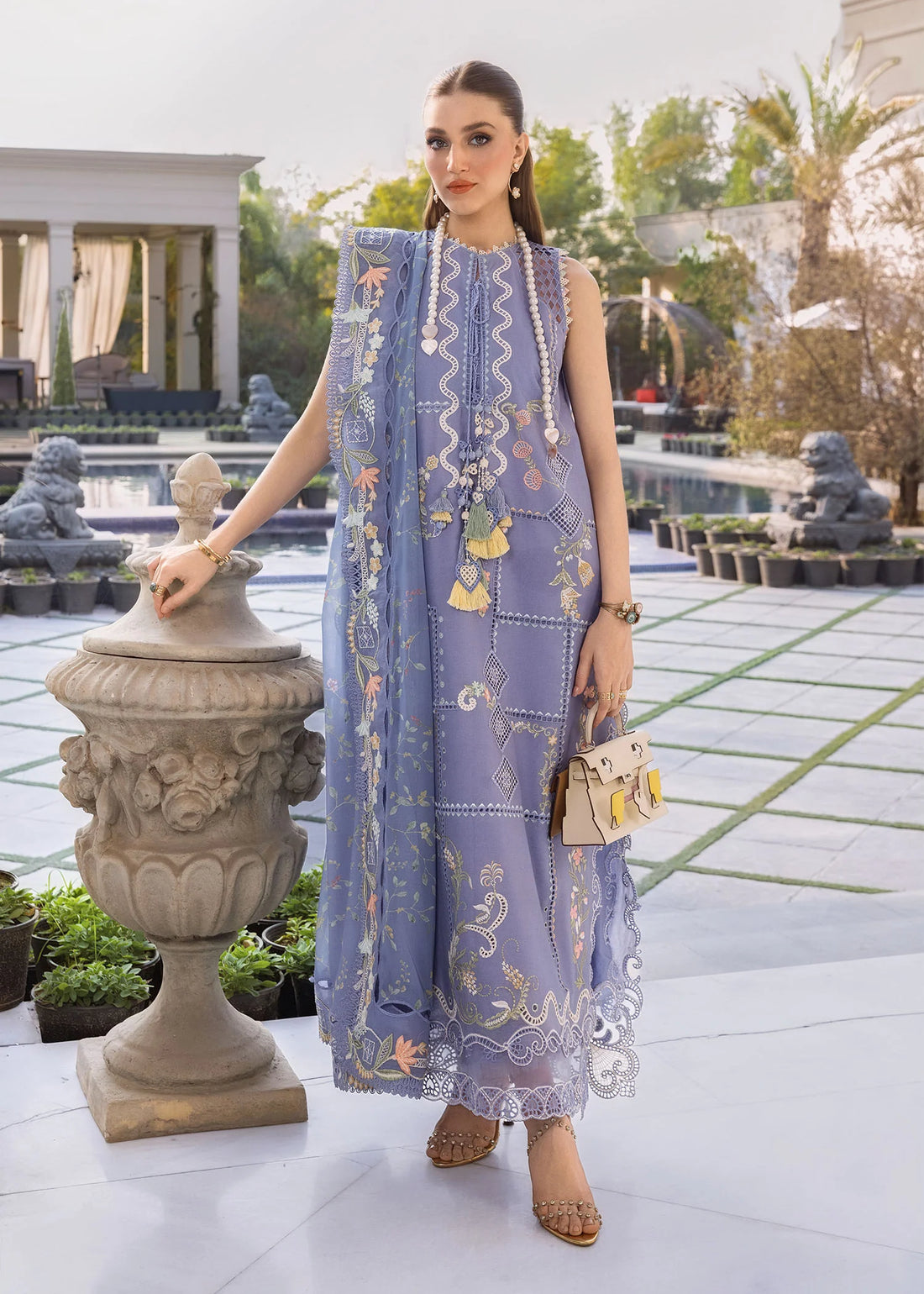 FLORAL SERENITY - D1B